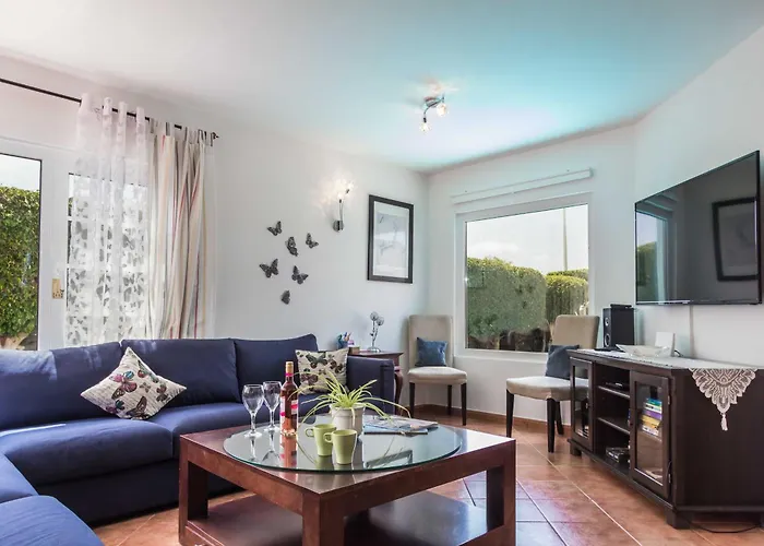 Charming 4 Bedrooms Tarez Private Pool *