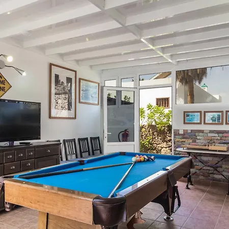 Charming Puerto Del Carmen 4 Bedrooms Tarez Private Pool Close To The Old Town * Puerto del Carmen (Lanzarote)