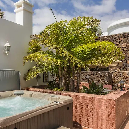 Charming Puerto Del Carmen 4 Bedrooms Tarez Private Pool Close To The Old Town * Puerto del Carmen (Lanzarote)