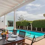 Charming 4 Bedrooms Tarez Private Pool Villa Puerto del Carmen (Lanzarote)