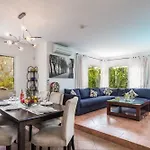 Villa Charming 4 Bedrooms Tarez Private Pool